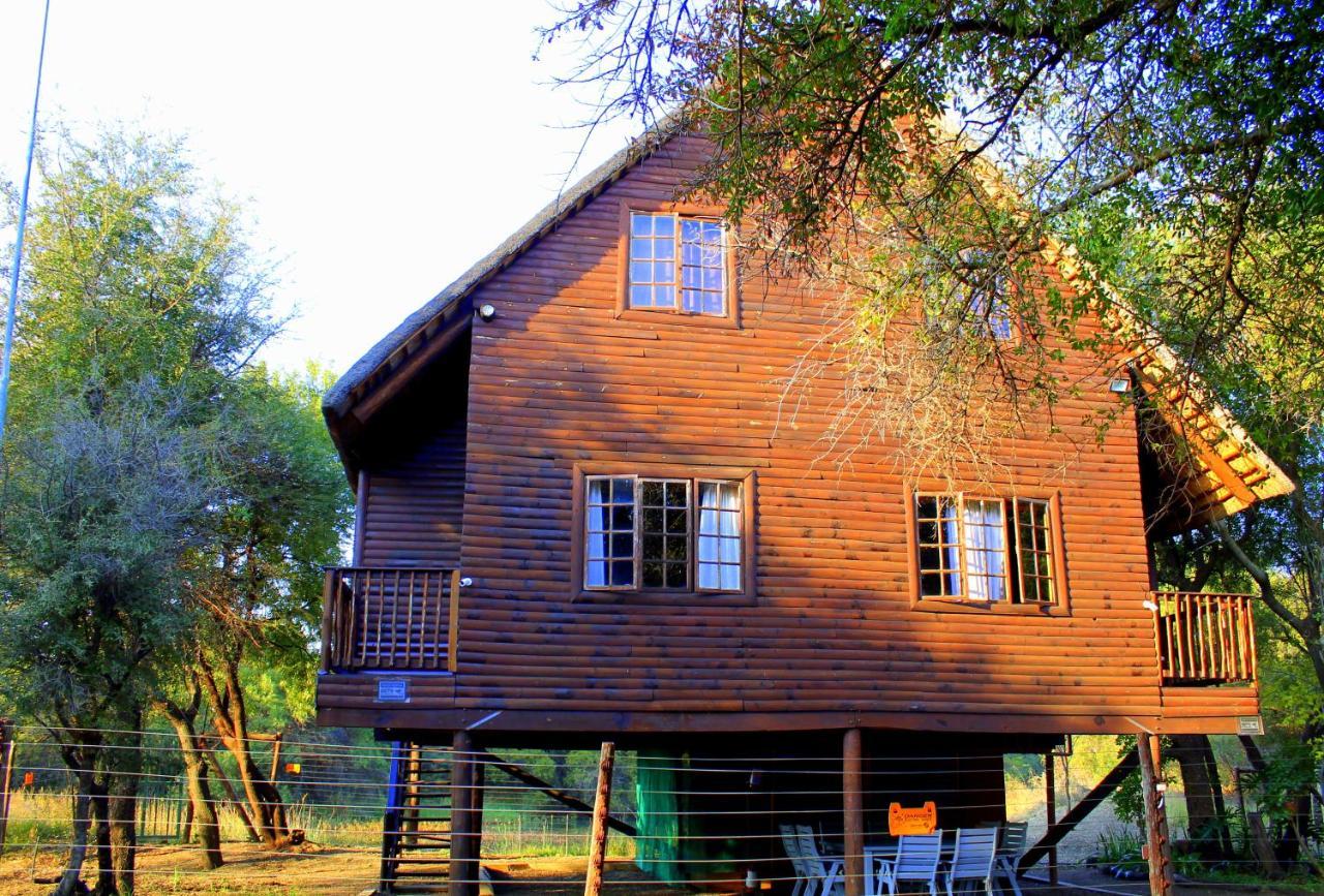 Ndlovu Log Home Dinokeng Klipdrift Buitenkant foto