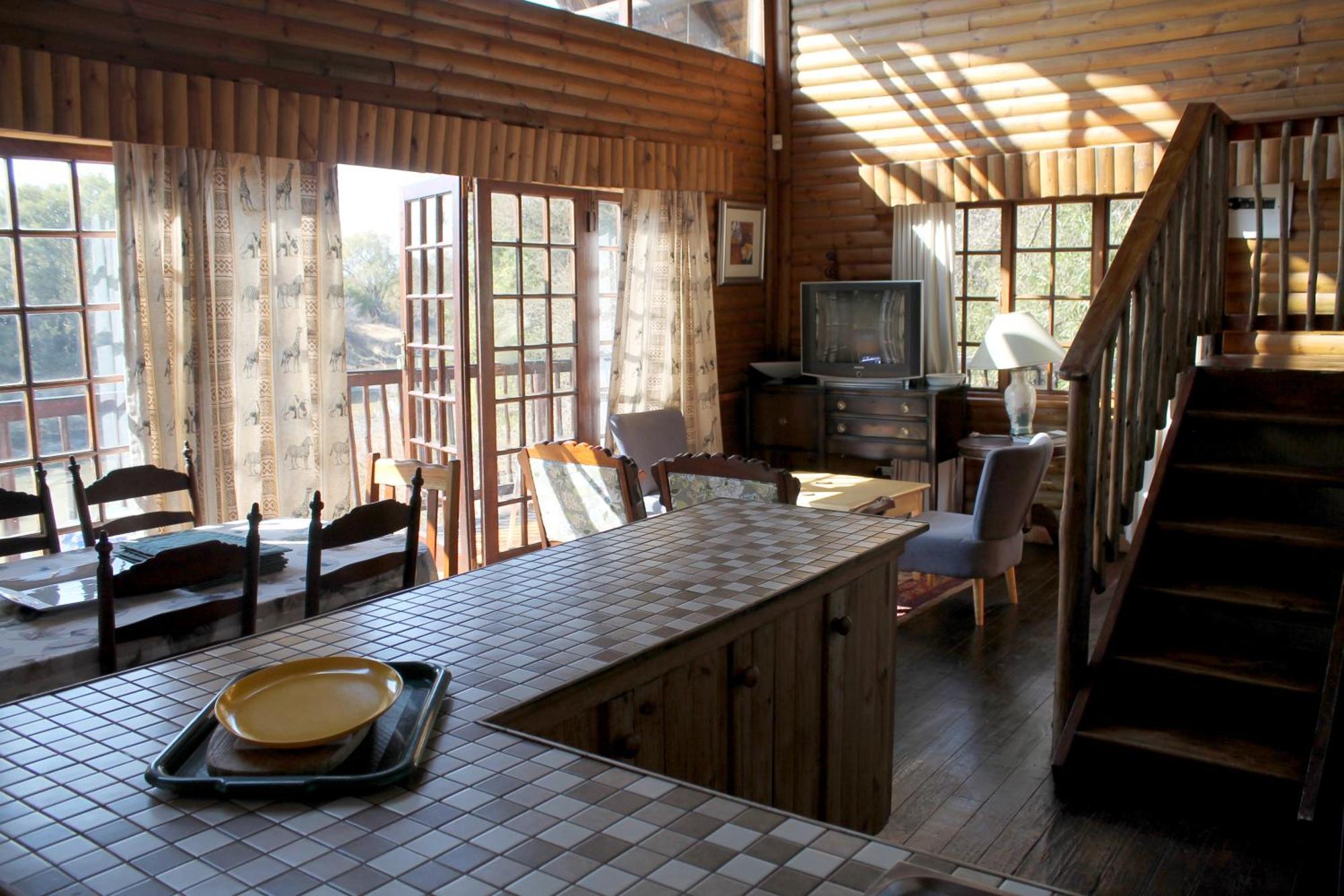 Ndlovu Log Home Dinokeng Klipdrift Buitenkant foto